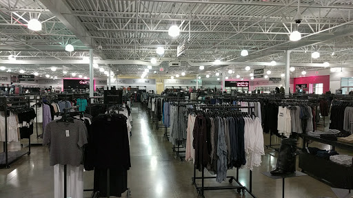 Department Store «Saks OFF 5TH», reviews and photos, 1650 Premium Outlet Blvd #1600, Aurora, IL 60502, USA