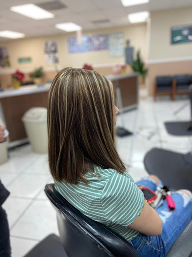 Beauty Salon «Estrellita Beauty Salon», reviews and photos, 1016 N Dallas Ave, Lancaster, TX 75146, USA