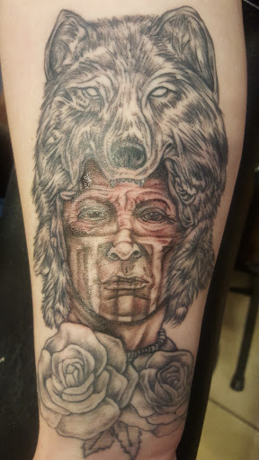 Tattoo Shop «Alter-Ego Tattoo Studio», reviews and photos, 204 Main St, Kewaskum, WI 53040, USA