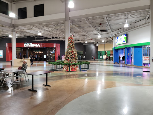 Shopping Mall «Country Club Plaza», reviews and photos, 2310 Watt Ave, Sacramento, CA 95825, USA