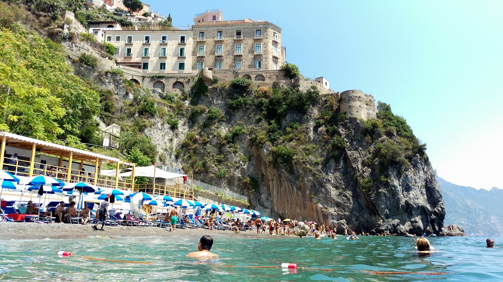 Photo of Lido di Ravello beach with partly clean level of cleanliness