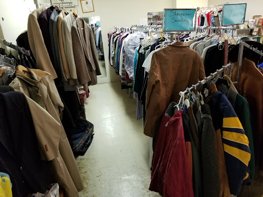 Thrift Store «F.U.M.C Thrift Store», reviews and photos, 38 Broadway, Bangor, PA 18013, USA