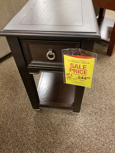 Furniture Store «Raymour & Flanigan Furniture and Mattress Clearance Center», reviews and photos, 1213 US-22, Bridgewater, NJ 08807, USA