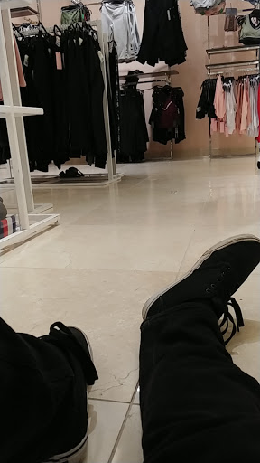 Clothing Store «Forever 21», reviews and photos, 18900 Michigan Ave, Dearborn, MI 48126, USA