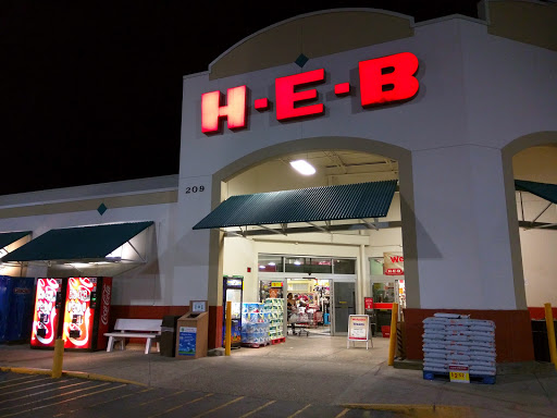 Grocery Store «H-E-B Grocery», reviews and photos, 209 N Texas Ave, Mercedes, TX 78570, USA