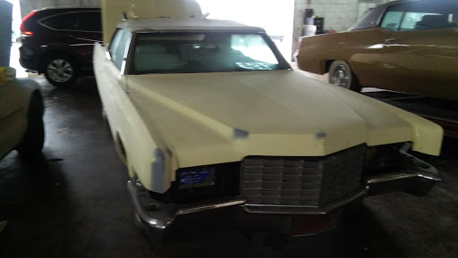 Auto Body Shop «Diamond Auto Painting & Collision», reviews and photos, 1360 Old Dixie Highway, West Palm Beach, FL 33403, USA