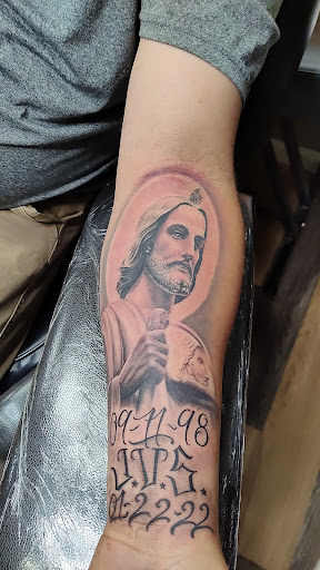 Explore traditional japanese tattoo ideas, creative tattoo ideas in Kansas City, available at La plaza tattoo and art gallery