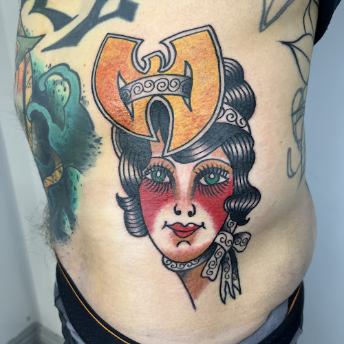 Reviews of Living Art Tattoo in Plymouth - Tatoo shop