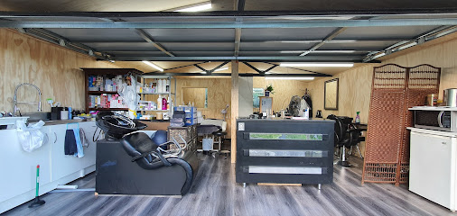 Jini's Hair Beauty & Barber