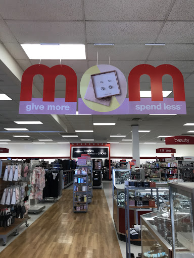 Department Store «T.J. Maxx», reviews and photos, 865 Bridgeport Ave, Shelton, CT 06484, USA