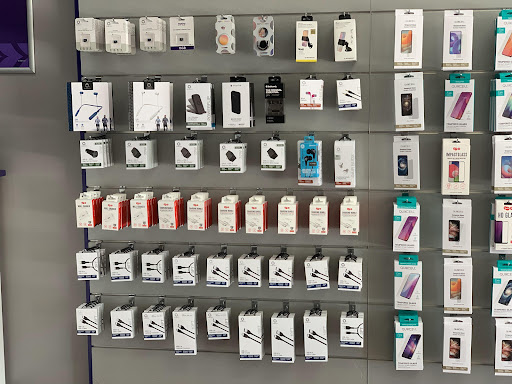 Cell Phone Store «MetroPCS Authorized Dealer», reviews and photos, 12915 Walsingham Rd, Largo, FL 33774, USA