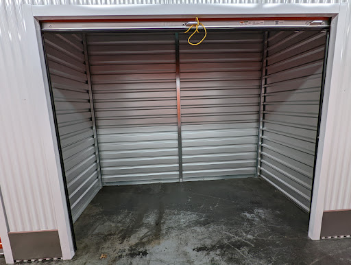 Truck Rental Agency «U-Haul Moving & Storage of State Street New Haven», reviews and photos, 1175 State St, New Haven, CT 06511, USA