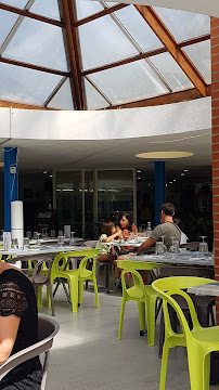 Atmosphère du Restaurant piscine Rumilly (Blue Bay Restaurant) - n°2