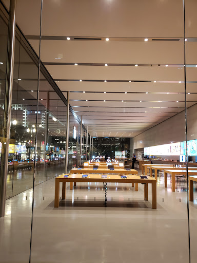 Computer Store «Apple Pioneer Place», reviews and photos, 450 SW Yamhill St, Portland, OR 97204, USA