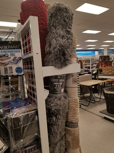 Clothing Store «Ross Dress for Less», reviews and photos, 2420 Chemical Rd, Plymouth Meeting, PA 19462, USA