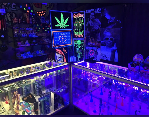 Vaporizer Store «UP IN SMOKE Vapes & Tobacco Shop», reviews and photos, 176 US-202 #114, Ringoes, NJ 08551, USA