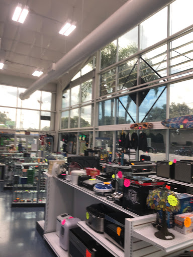 Pawn Shop «Pawn Max II», reviews and photos, 1980 Main St, Dunedin, FL 34698, USA