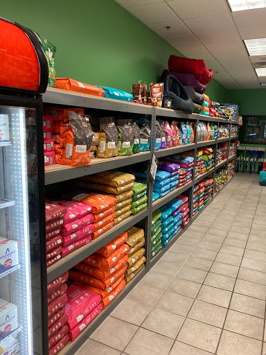 Pet Supply Store «Unleashed the Dog & Cat Store», reviews and photos, 7414 Creedmoor Rd, Raleigh, NC 27613, USA