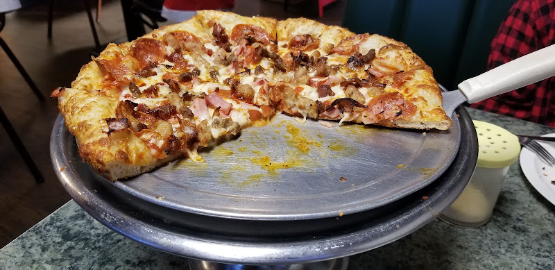 #10 best pizza place in Haines City - R-Place Eatery