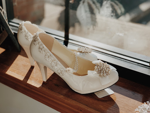 Bridal Shop «SGE Bridal Boutique», reviews and photos, 1020 N Hamilton Rd, Gahanna, OH 43230, USA