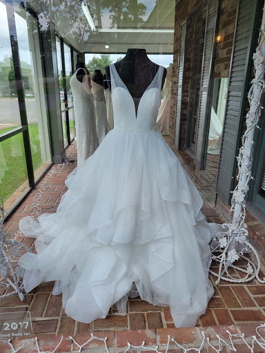 Bridal Shop «Andrews Bridal Shoppe & Tuxedo Central», reviews and photos, 2806 Montgomery Hwy, Dothan, AL 36303, USA