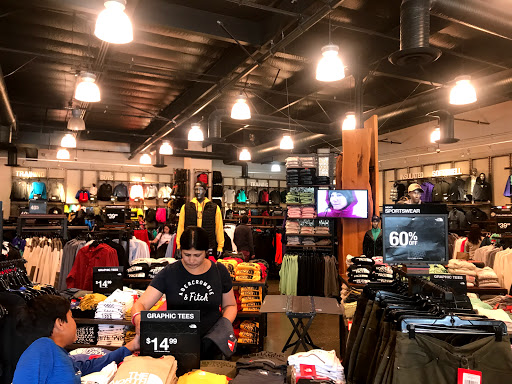 Clothing Store «The North Face Outlet», reviews and photos, 8555 San Ysidro Ave Ste 20, Gilroy, CA 95020, USA