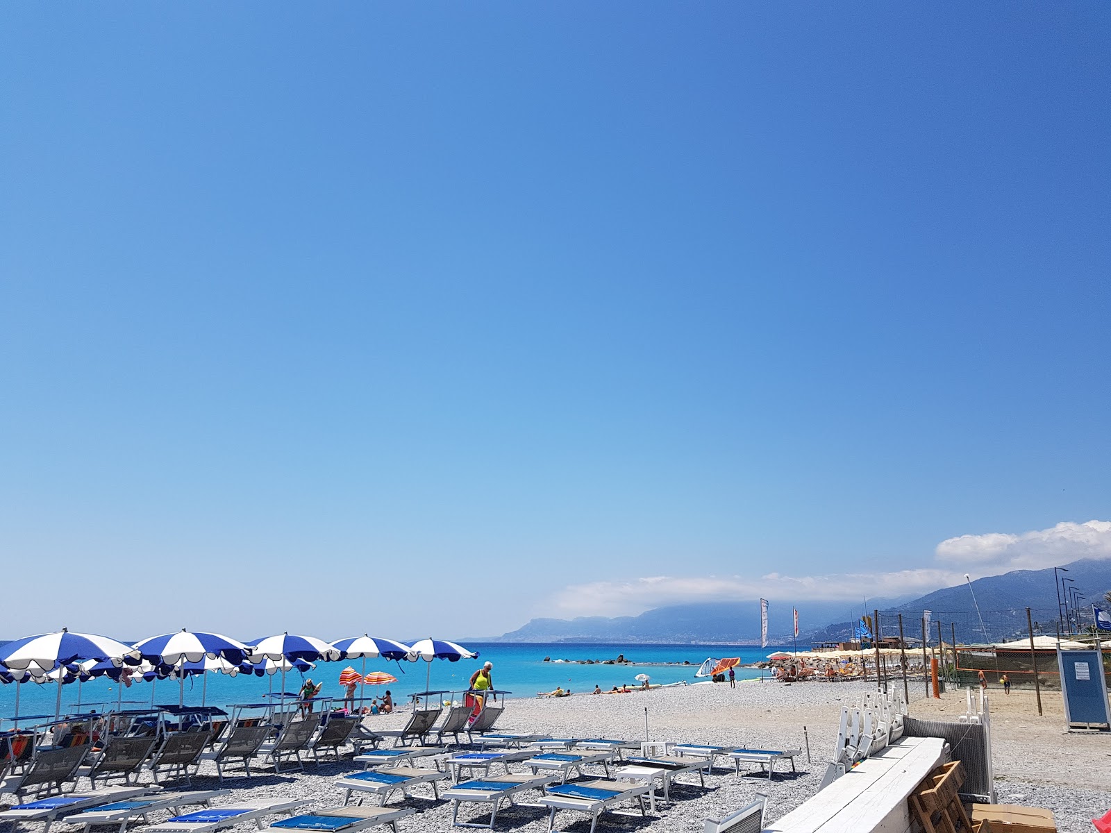 Fotografie cu Spiaggia di Bordighera și așezarea