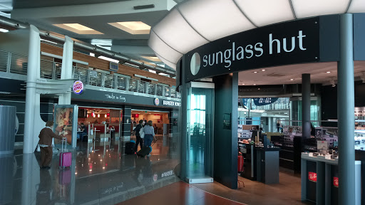 Sunglass Hut Aeroporto Porto