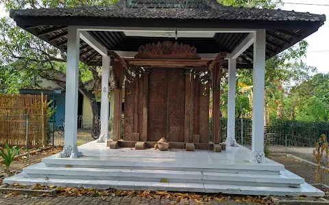 Gate of Majapahit image