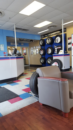 Tire Shop «Firestone Complete Auto Care», reviews and photos, 2823 S Glenstone Ave, Springfield, MO 65804, USA