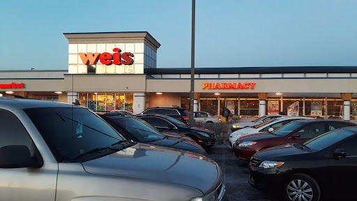 Shopping Mall «Manor Shopping Center», reviews and photos, 1234 Millersville Pike, Lancaster, PA 17603, USA