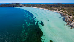 Foto di Engine Point Beach con molto pulita livello di pulizia