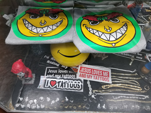 Explore hearts tattoo ideas, creative tattoo ideas in Wentzville, available at Ultimate Art Form Tattoo Studio