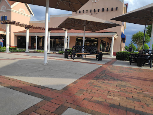 Pottery Barn Outlet, 800 GA-400, Dawsonville, GA 30534, USA, 