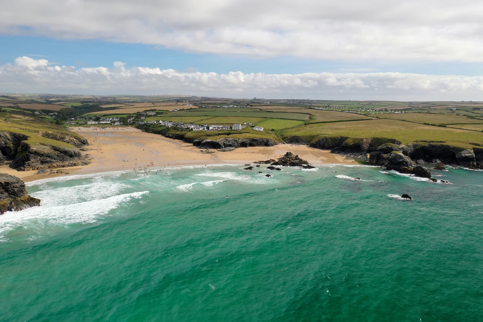 Photo of Porthcothan beach with very clean level of cleanliness