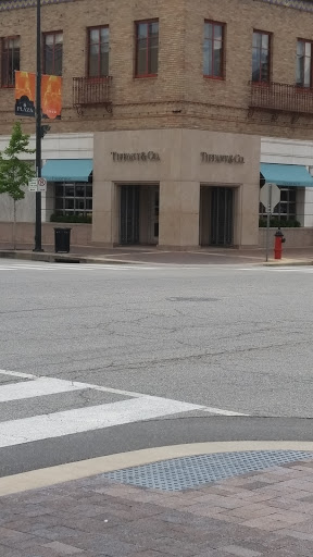 Jewelry Store «Tiffany & Co.», reviews and photos, 301 Nichols Rd, Kansas City, MO 64112, USA