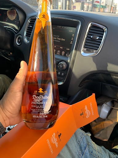 Liquor Store «D & M Liquor Store», reviews and photos, 595 Ralph David Abernathy Blvd, Atlanta, GA 30312, USA