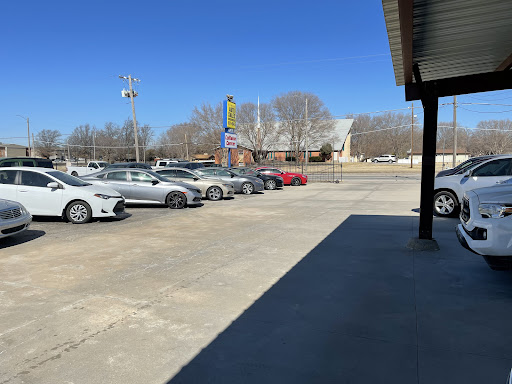 Used Car Dealer «Kansas Auto Sales», reviews and photos, 6813 E Harry St, Wichita, KS 67207, USA