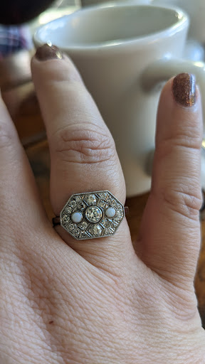 Jewelry Store «Karkazian Jewelers», reviews and photos, 493 W Shaw Ave B, Clovis, CA 93612, USA