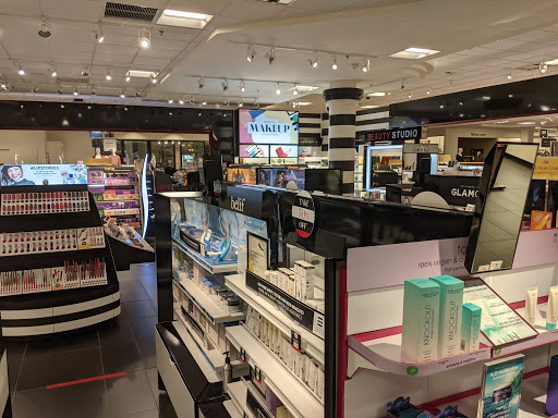 Cosmetics Store «SEPHORA», reviews and photos, 1000 North Point Cir, Alpharetta, GA 30022, USA