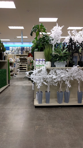 Home Goods Store «At Home», reviews and photos, 642 S Walnut Ave, New Braunfels, TX 78130, USA