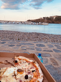 Plats et boissons du Pizzeria Le Riberal Pizza à Cerbère - n°4