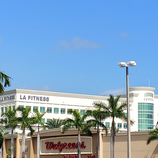 Clothing Store «Ross Dress for Less», reviews and photos, 12115 Biscayne Blvd, North Miami, FL 33181, USA