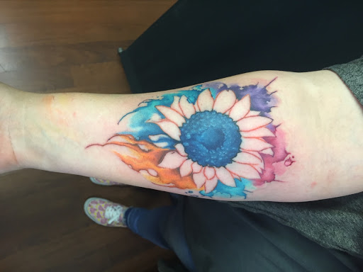 Tattoo Shop «Hopeless Ink Tattoo & Piercing», reviews and photos, 2308 Main St, Vancouver, WA 98660, USA