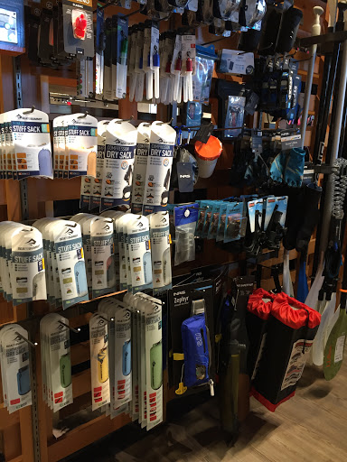 Clothing Store «L.L.Bean», reviews and photos, 701 Lynnhaven Pkwy, Virginia Beach, VA 23452, USA