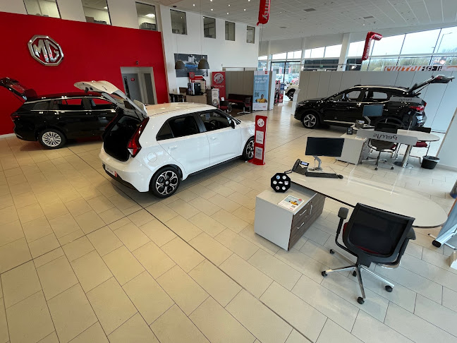 Reviews of Perrys Preston MG in Preston - Car dealer