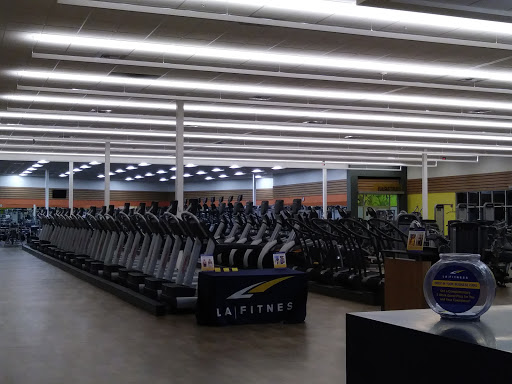 Health Club «LA Fitness», reviews and photos, 555 E Hospitality Ln, San Bernardino, CA 92408, USA