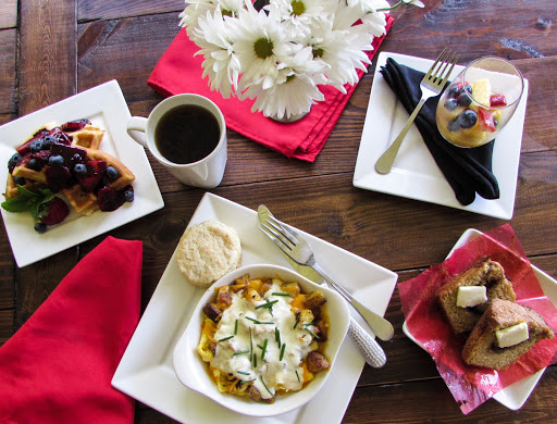 Bed & Breakfast «Red Leaf River Inn», reviews and photos, 146 Chestnut Walk Dr, Waynesville, NC 28786, USA