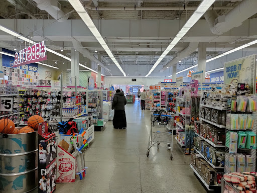 Variety Store «Five Below», reviews and photos, 1155 Mount Vernon Hwy NE #750, Atlanta, GA 30338, USA