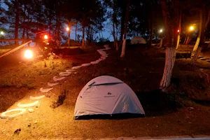 Dolmuş Camping Geyikli image